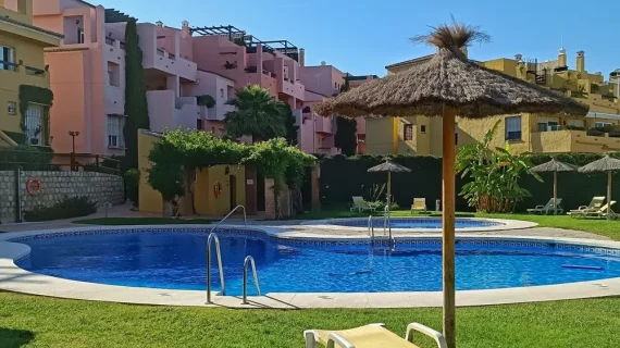 cover apartamento Golf Pool 4 pax holidays houses mar02